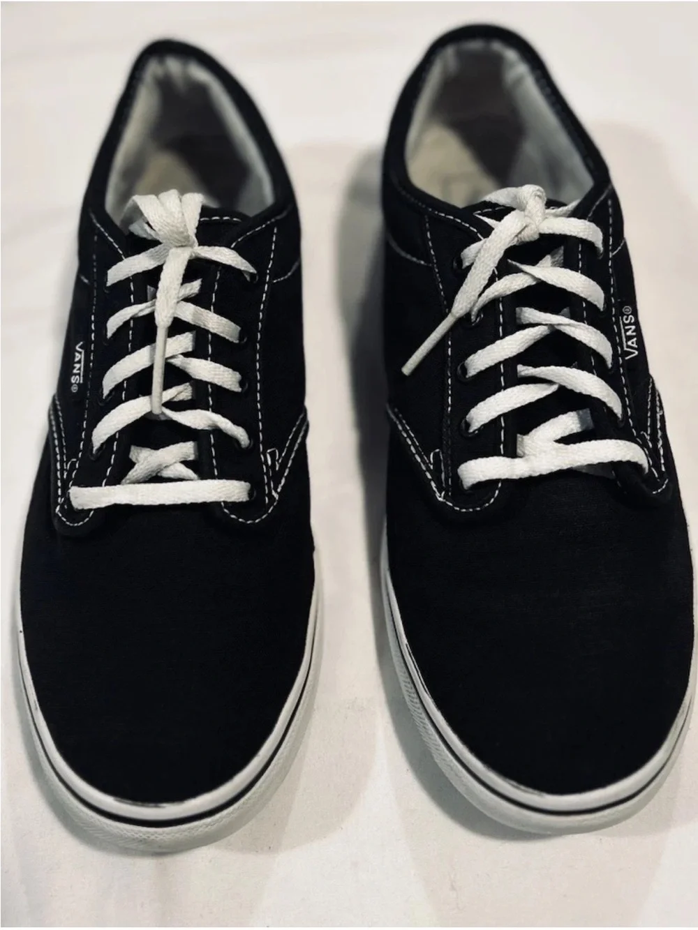 Vans Atwood Low Women’s 9 Black Canvas Skate Shoes Sneakers Off The Wall Classic
